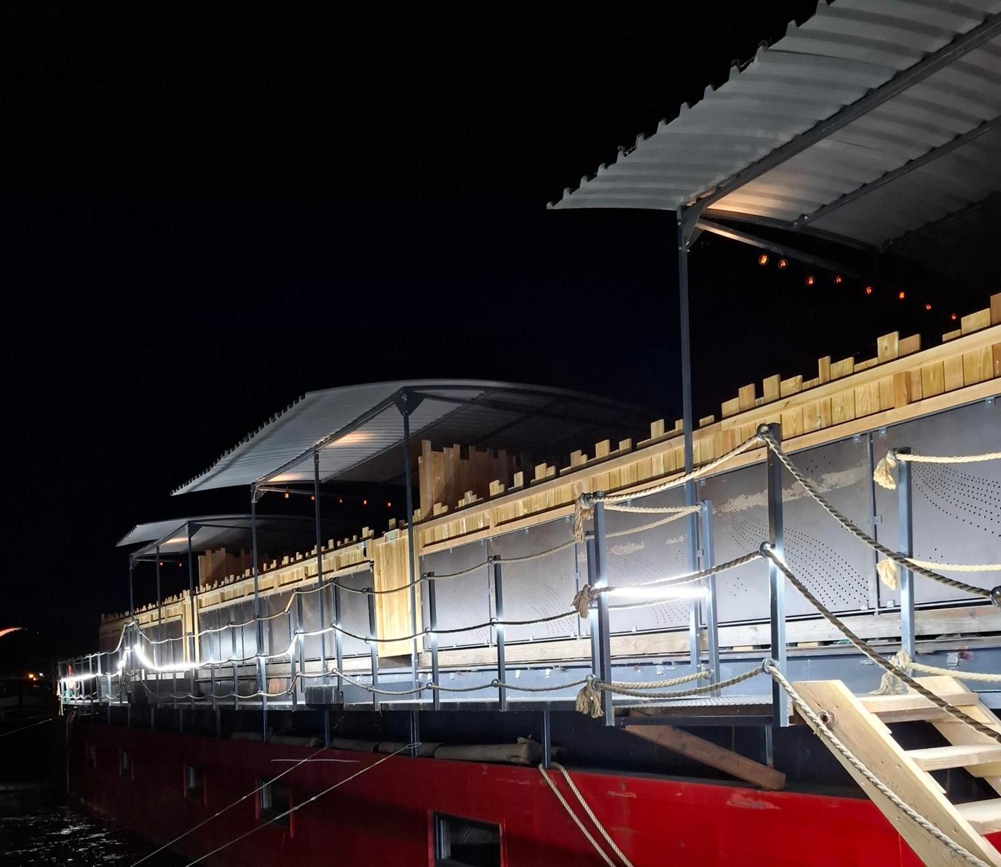 Appartamento La Peniche De Fabrice Avec Jacuzzi Privatif Strasburgo Esterno foto