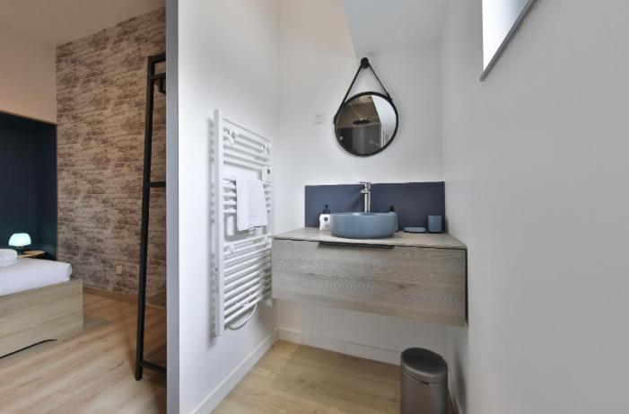Appartamento La Peniche De Fabrice Avec Jacuzzi Privatif Strasburgo Camera foto