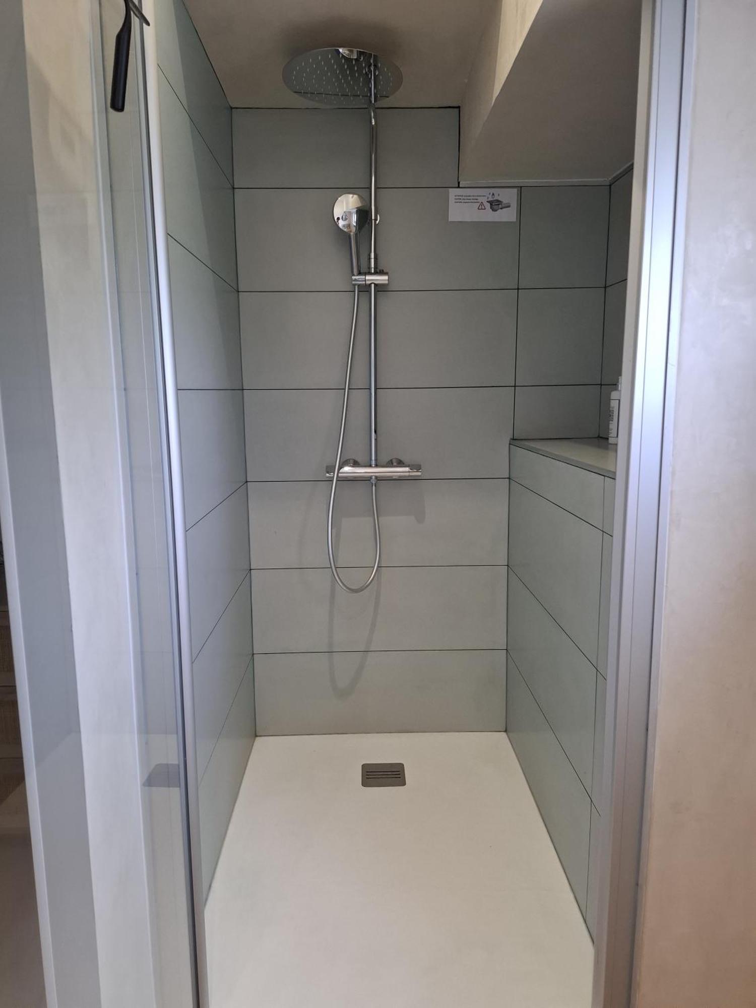 Appartamento La Peniche De Fabrice Avec Jacuzzi Privatif Strasburgo Camera foto