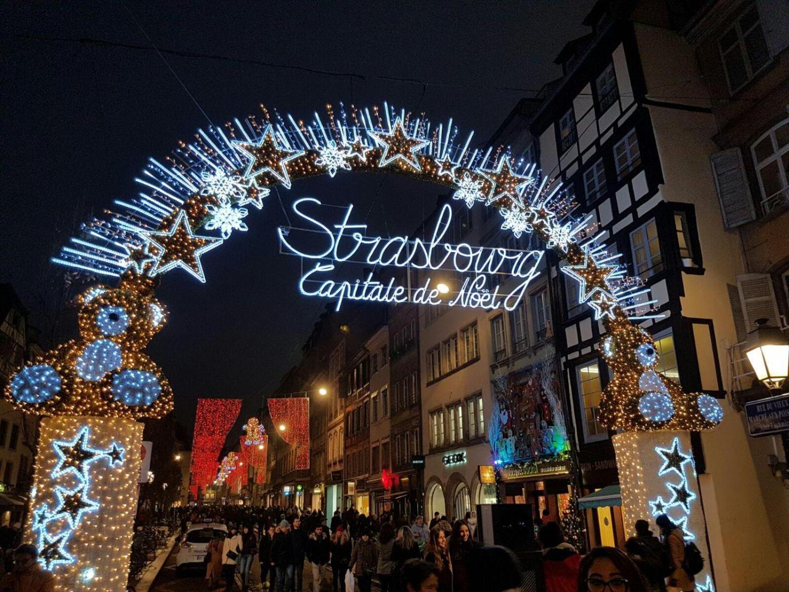 Appartamento La Peniche De Fabrice Avec Jacuzzi Privatif Strasburgo Esterno foto